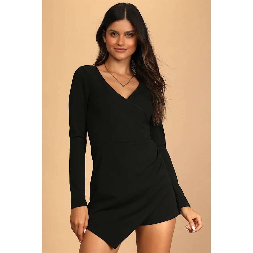 Lulus Babe Heaven Black Long Sleeve Asymmetrical Romper NWT Small
